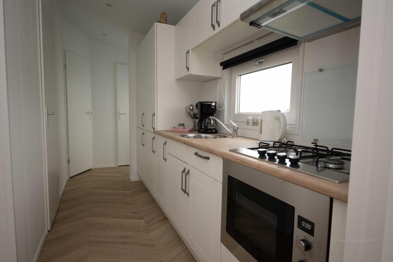 Chalets Op Minicamping Dorpszicht Gapinge 외부 사진
